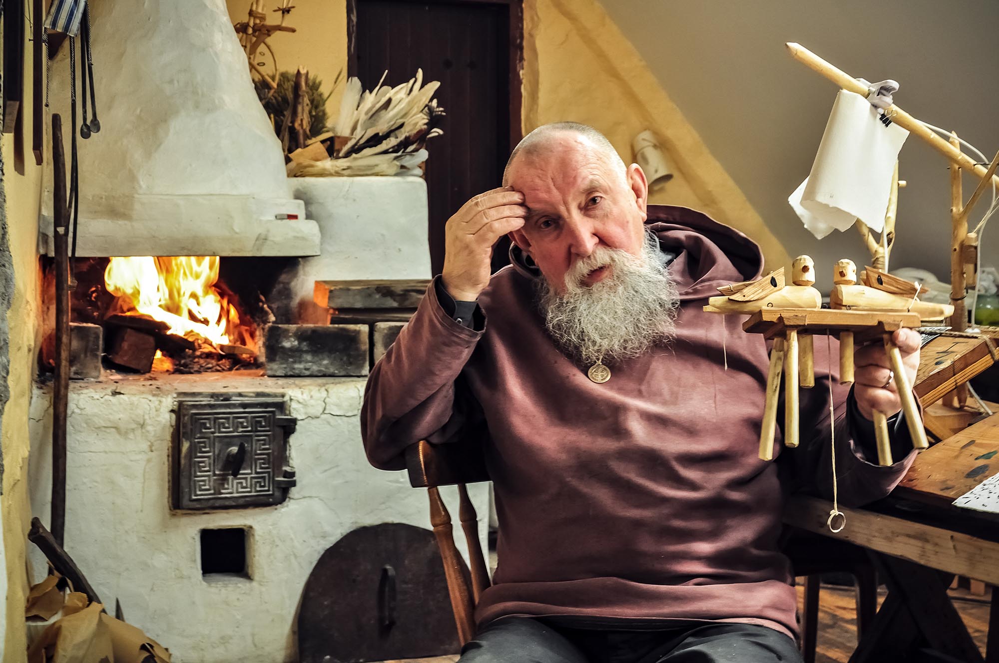 Старий із крильцями