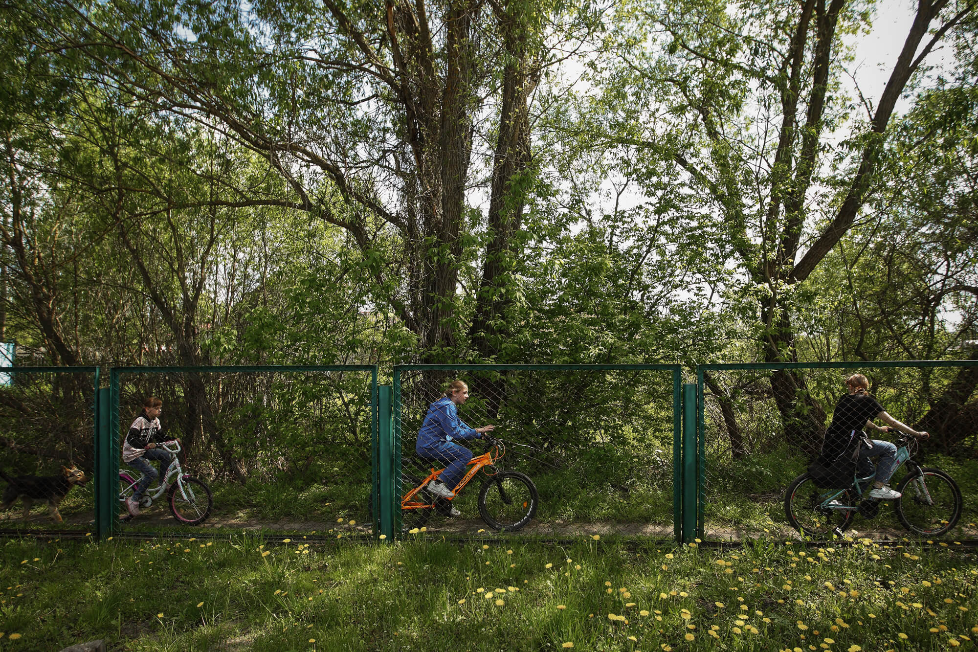 Здвижівка, діти на велосипедах